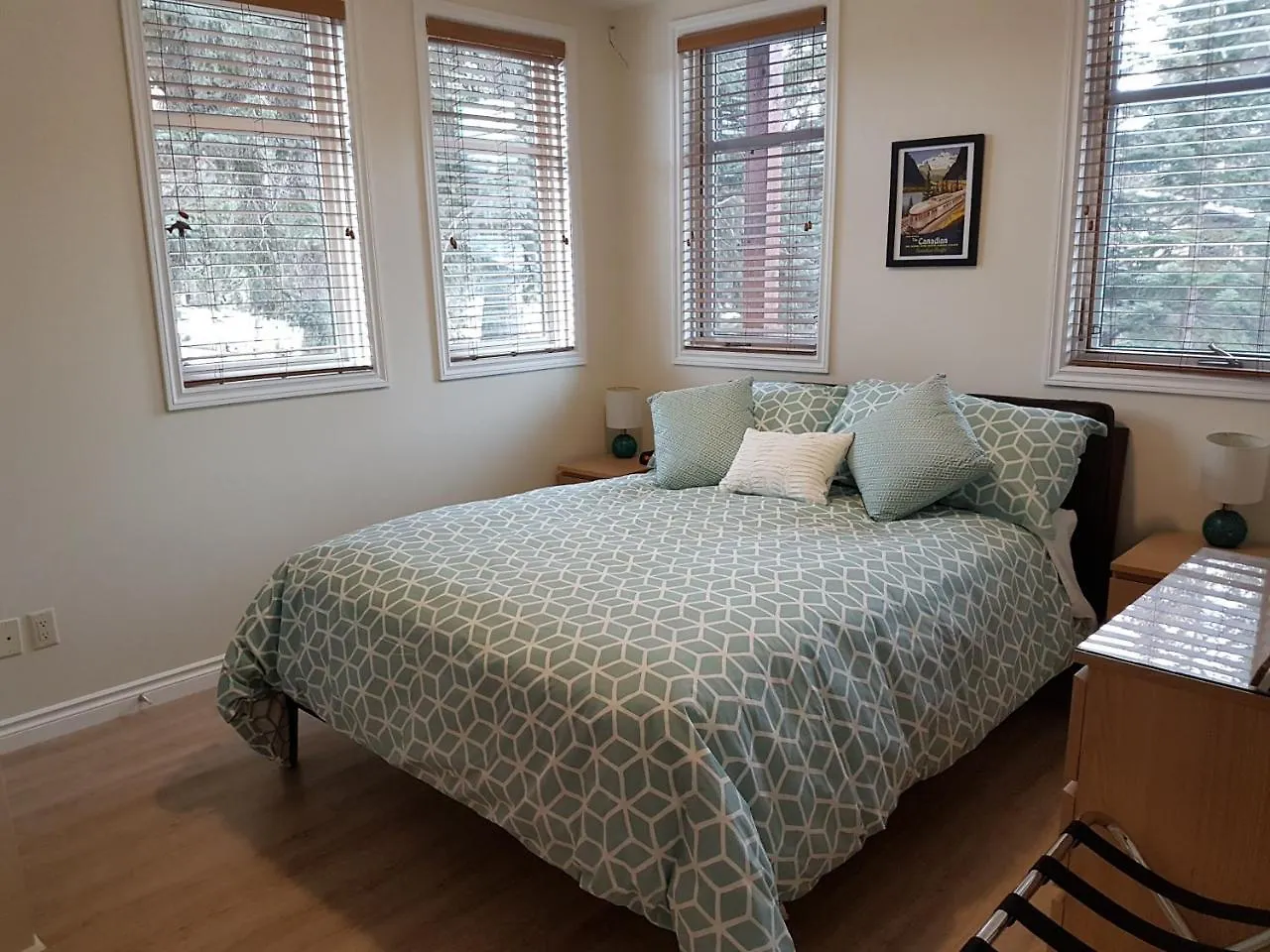 Banff Bear Bed & Breakfast 0*,  Canada